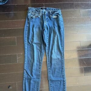 Jean9 Jeans
